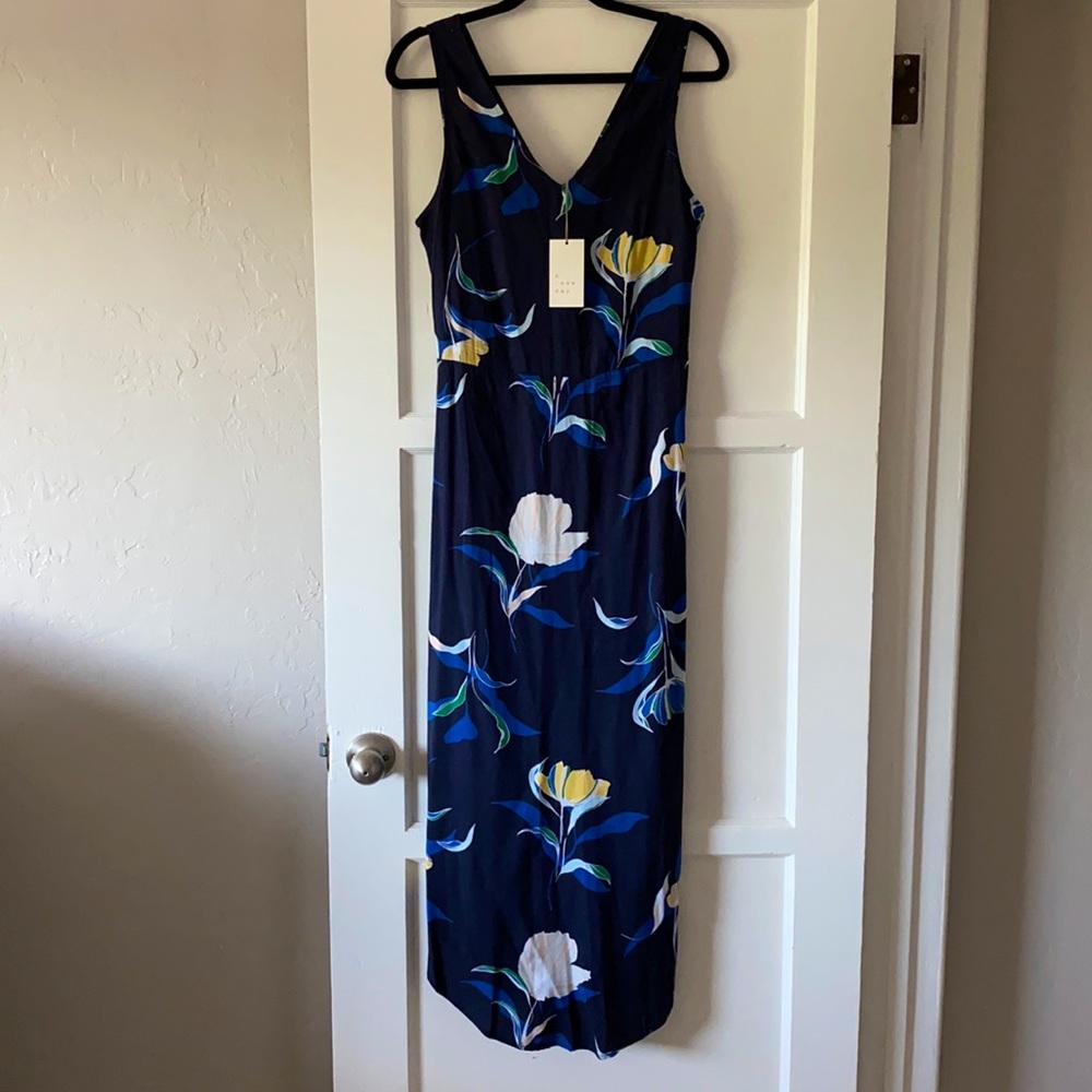 Floral Maxi-dress new with tags, XS